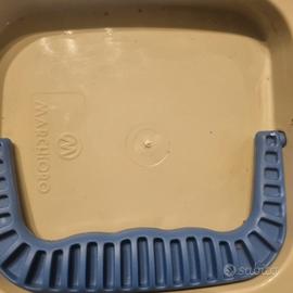 Lettiera per gatto chiusa