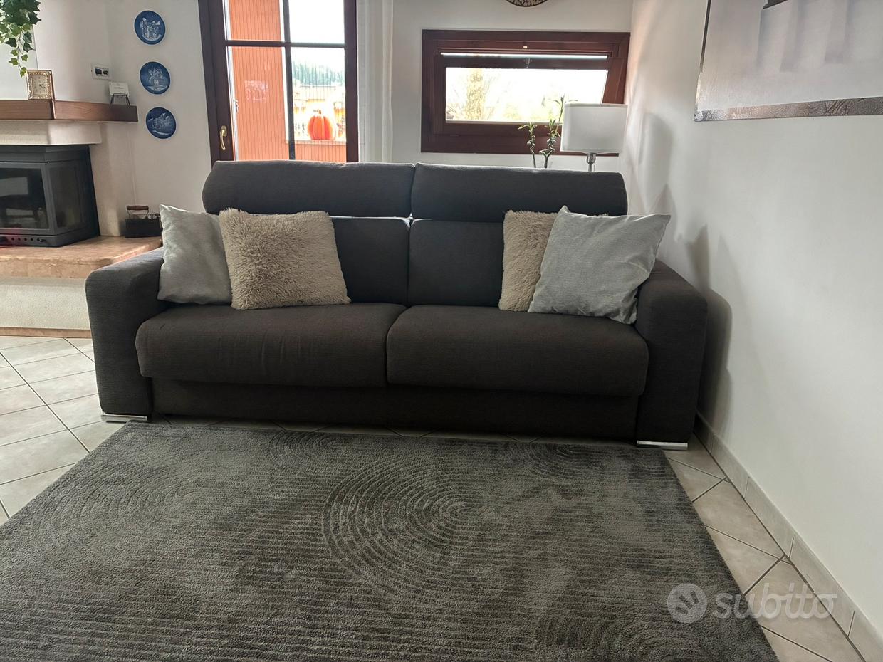 Divano letto posto Mobili usati