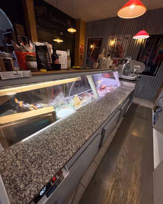 Banco frigo per salumi e formaggi