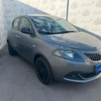 Lancia Ypsilon 1.0 FireFly 70cv S&S Hybrid Silver 