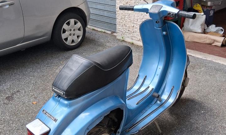 Piaggio Vespa 50 Special (V5B3) - 1997