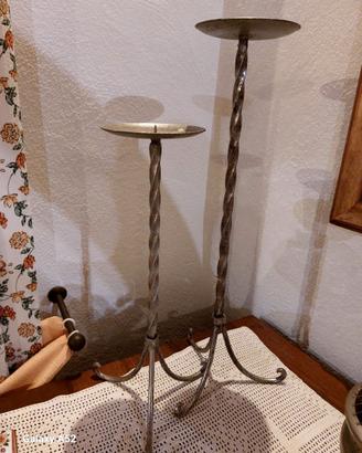 Coppia Candelabri da Terra Vintage Ferro Battuto