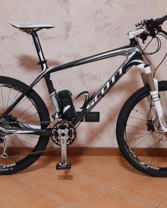 Scott Scale 30 in carbonio 