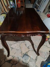 Tavolino da salotto anni 40 in legno intagliato