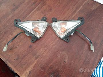 frecce anteriori Kawasaki er6n