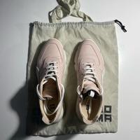 Sneaker elegante MOMA