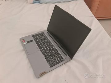 Lenovo portatile pari al nuovo – comprato da poco