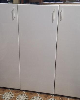 Mobile per sgabuzzino 5 euro