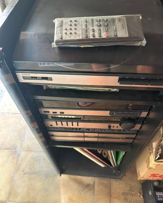 Giradischi AIWA vintage con stereo