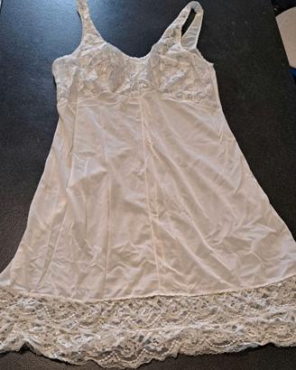 Lingerie intimo notte con pizzo