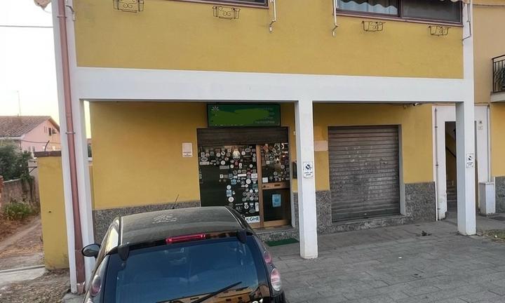 Locale commerciale a Carbonia