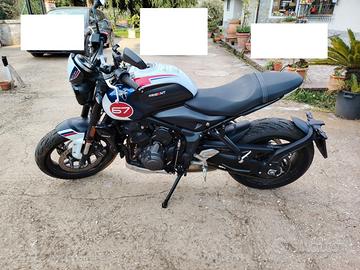 Trident Triumph 660 Tribute