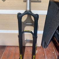 Forcella rockshox