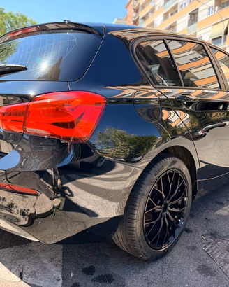 Bmw Serie 1 116d 116cv Euro 6 ALL BLACK