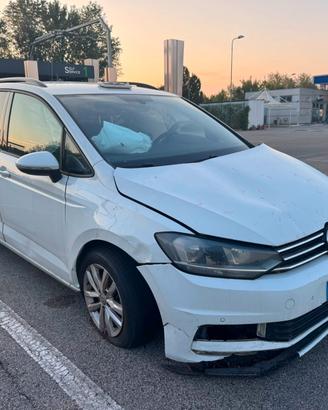 Volkswagen Touran 1.6 TDI 115 CV SCR Comfortline B