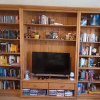 Libreria in legno di pino