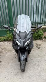 Yamaha tmax 560