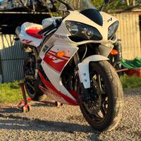 Yamaha R1