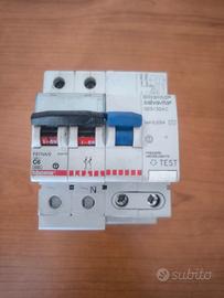 Interruttore Mag/Diff Modulare Bticino C6/0,03A