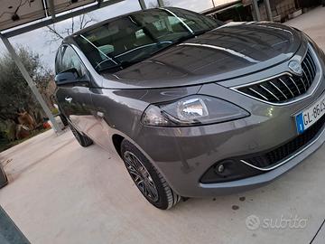 Lancia Ypsilon Hybrid