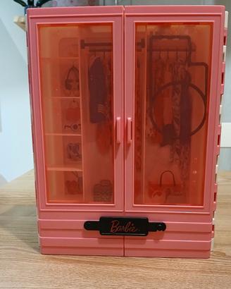 armadio di Barbie