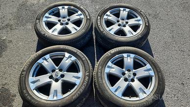 Cerchi 18 Toyota Rav4 con gomme Michelin 