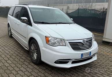 LANCIA VOYAGER 177cv 2014  platinum