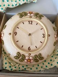 Thin orologio da oarete fuoti produzione