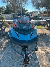 Sea doo RXP 300 - 2018 solo 138 ore + carrello