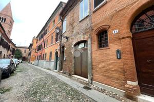 CASA INDIPENDENTE A FERRARA