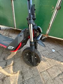 Monopattino elettrico Segway ZT3 PRO 2026