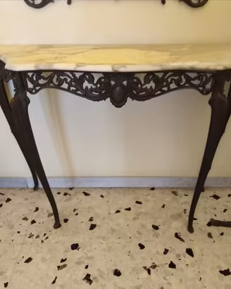 Splendida consolle  in ottone brunito