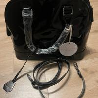 Borsa in vernice nera