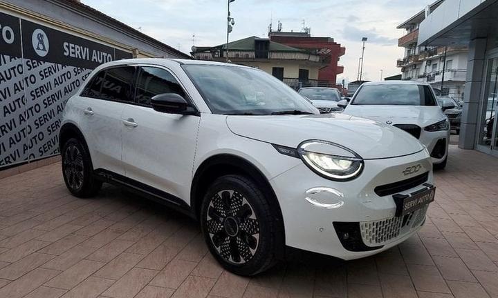 FIAT 600 Hybrid 100 CV DCT MHEV La Prima