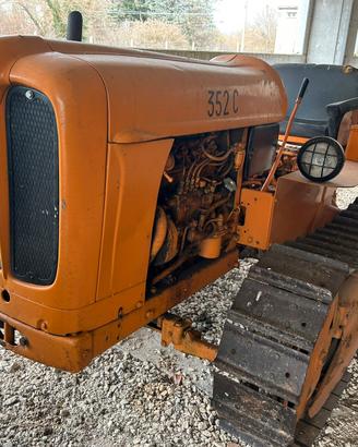 Trattore fiat 352