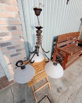 Lampadario a tre campane 