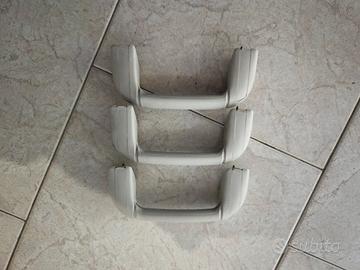 Maniglie interne Poggiamani Anteriore e Posteriore