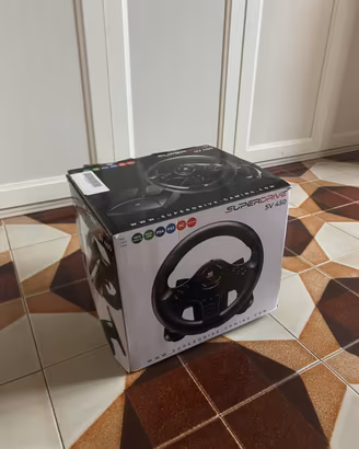 Volante Superdrive SV 450 con pedaliera