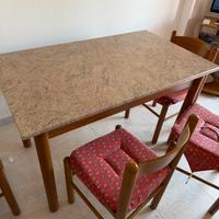 Gratis tavolo, mobili, accessori