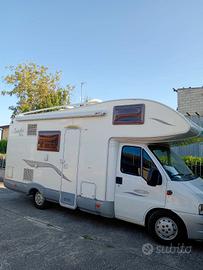 Camper  Mansardato