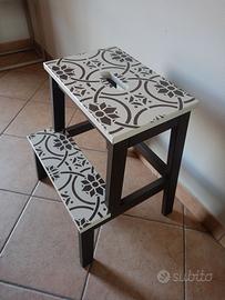 Sgabello scaletta in legno