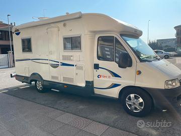 Semintegrale Ducato 2.8 jtd  (128cv) con Portamoto