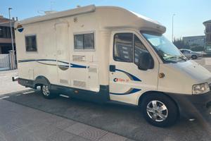 Semintegrale Ducato 2.8 jtd  (128cv) con Portamoto