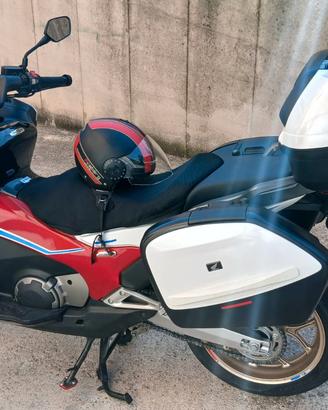 Honda Integra 750 S Sport DCT PEARL GLARE WHITE