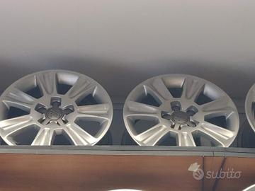 4 Cerchi in lega originali Audi A1 da 15"