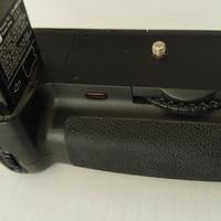 Impugnatura Batteria Nikon MBD80