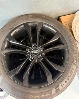 4 cerchi e gomme terniche audi Q5 da 19 pollici