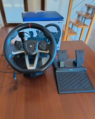 console e volante ps4 con giochi