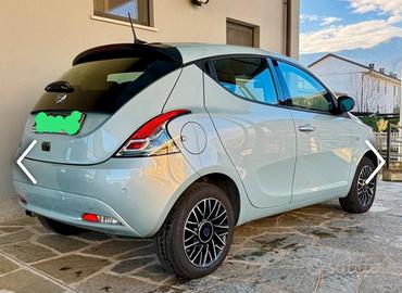 LANCIA YPSILON PLATINO HYBRID (PREZZO TRATTABILE)