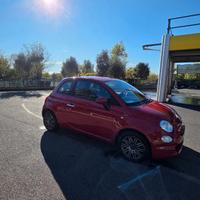 auto fiat 500 rossa